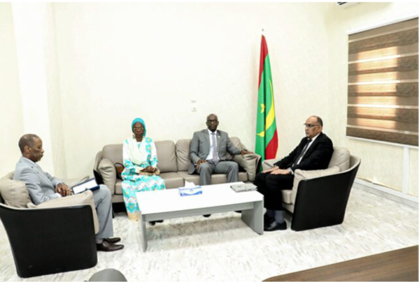 Le ministre des Finances reçoit le représentant du PNUD Le ministre des Finances reçoit le représentant du PNUD