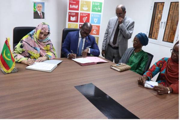 Signature d’une convention de renforcement des capacités des femmes dans le domaine politique Signature d’une convention de renforcement des capacités des femmes dans le domaine politique