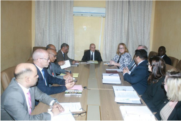 Le ministre de la Justice reçoit une délégation américaine Le ministre de la Justice reçoit une délégation américaine