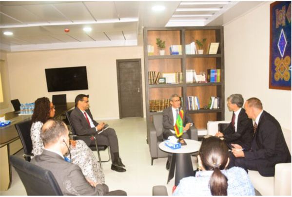 Le Gouverneur de la BCM reçoit une délégation du FMI Le Gouverneur de la BCM reçoit une délégation du FMI