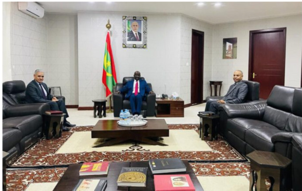 Le ministre des Affaires étrangères reçoit l’ambassadeur de Libye en Mauritanie Le ministre des Affaires étrangères reçoit l’ambassadeur de Libye en Mauritanie