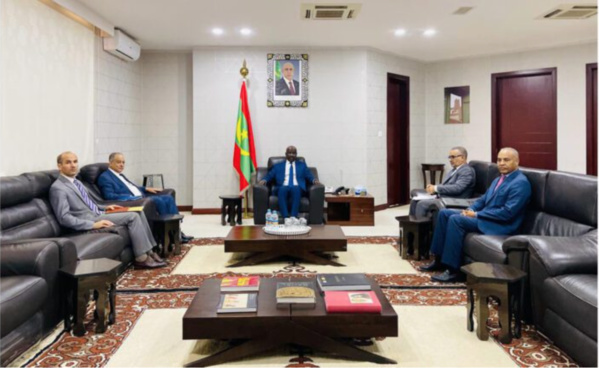 Le ministre des Affaires étrangères reçoit l’ambassadeur d’Algérie Le ministre des Affaires étrangères reçoit l’ambassadeur d’Algérie