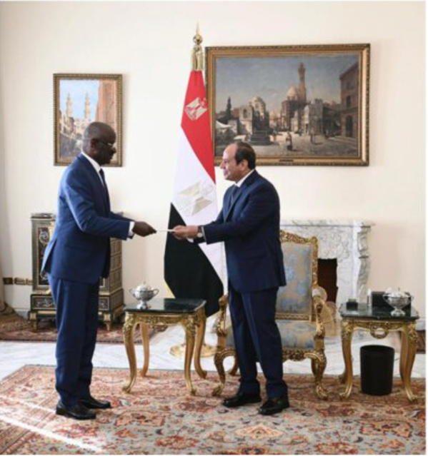 Le Président de la République adresse un message écrit au Président de la République arabe d’Égypte Le Président de la République adresse un message écrit au Président de la République arabe d’Égypte