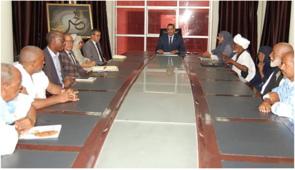 Le ministère du Commerce offre 5 millions MRU aux victimes de l’incendie du marché de l’artisanat Le ministère du Commerce offre 5 millions MRU aux victimes de l’incendie du marché de l’artisanat