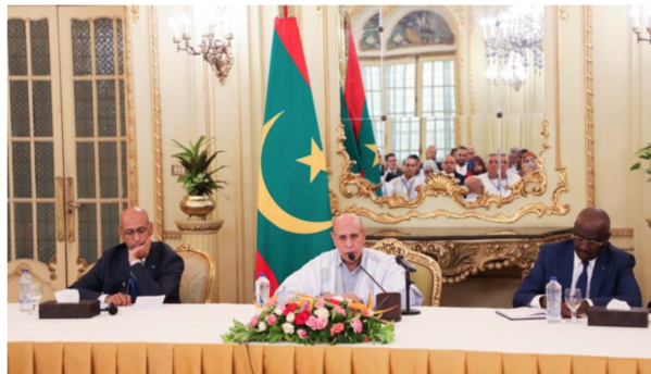 Le Président de la République rencontre des membres de notre colonie résidant en Egypte
