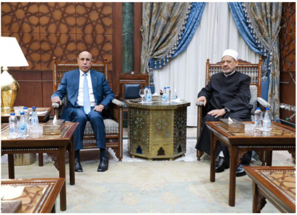 Le Président de la République le siège du Cheikh Al Azhar au Caire Le Président de la République le siège du Cheikh Al Azhar au Caire