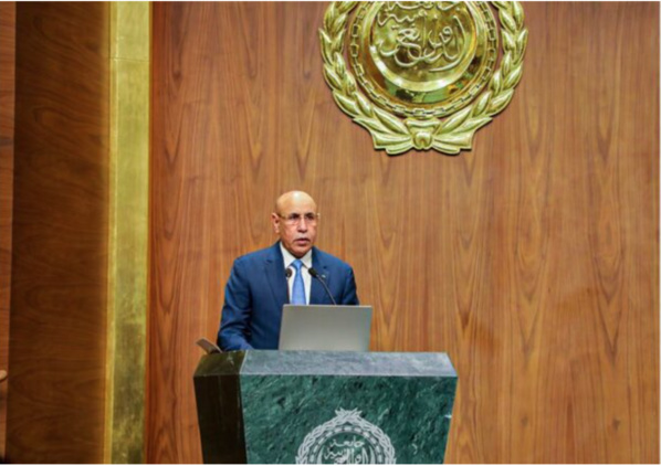 Le Président de la République aux représentants permanents de la Ligue arabe : « Nous tenons à renforcer nos relations politiques, économiques et sécuritaires avec nos frères arabes » Le Président de la République aux représentants permanents de la Ligue arabe : « Nous tenons à renforcer nos relations politiques, économiques et sécuritaires avec nos frères arabes »