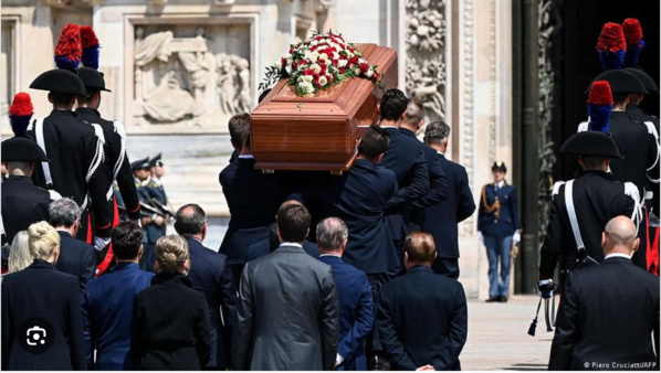 L’ambassadrice de Mauritanie en Italie présente ses condoléances au nom du Président de la République à son homologue italien L’ambassadrice de Mauritanie en Italie présente ses condoléances au nom du Président de la République à son homologue italien