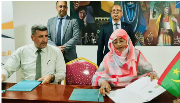 Signature d’un accord de jumelage entre la chambre nationale de l’artisanat et des métiers et son homologue algérienne Signature d’un accord de jumelage entre la chambre nationale de l’artisanat et des métiers et son homologue algérienne