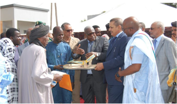 Le Ministère du Commerce distribue des outils aux artisans à El Mina et àMaqhtaa Lahjar Le Ministère du Commerce distribue des outils aux artisans à El Mina et àMaqhtaa Lahjar