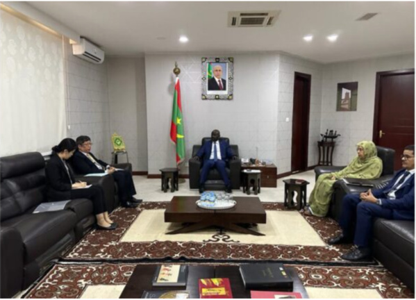 Le ministre des Affaires étrangères du gouvernement démissionnaire reçoit l’ambassadeur de Chine Le ministre des Affaires étrangères du gouvernement démissionnaire reçoit l’ambassadeur de Chine