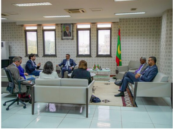 Le ministre de l’Economie reçoit une délégation de l’Agence espagnole pour la coopération internationale et le Développement Le ministre de l’Economie reçoit une délégation de l’Agence espagnole pour la coopération internationale et le Développement