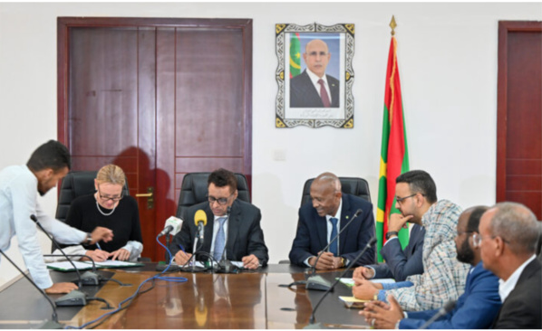 La Mauritanie signe avec la BAD une convention pour le financement du projet Awkar La Mauritanie signe avec la BAD une convention pour le financement du projet Awkar