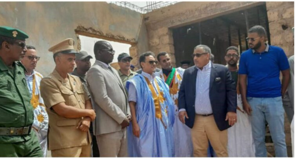 Le ministre de la Culture visite certains édifices publics relevant de son département en construction à Aïoun Le ministre de la Culture visite certains édifices publics relevant de son département en construction à Aïoun