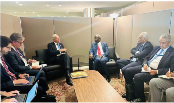 Le ministre des Affaires étrangères s’entretient avec son homologue portugais Le ministre des Affaires étrangères s’entretient avec son homologue portugais