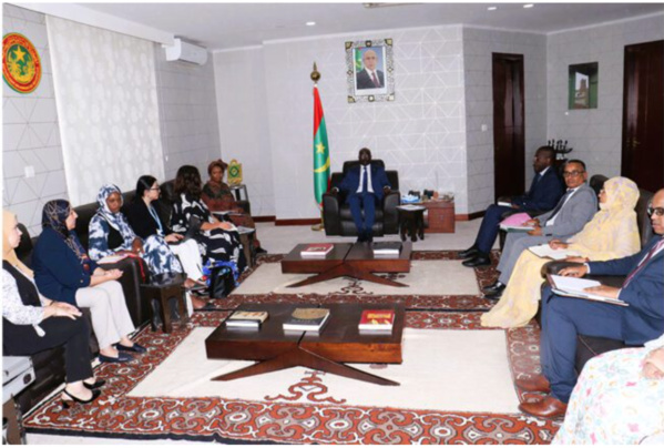 Le ministre des Affaires étrangères s’entretient avec des experts onusiens Le ministre des Affaires étrangères s’entretient avec des experts onusiens