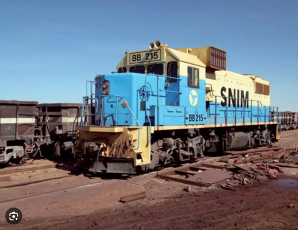 Signature d’un accord de partenariat entre la Zone Franche de Nouadhibou et la SNIM Signature d’un accord de partenariat entre la Zone Franche de Nouadhibou et la SNIM