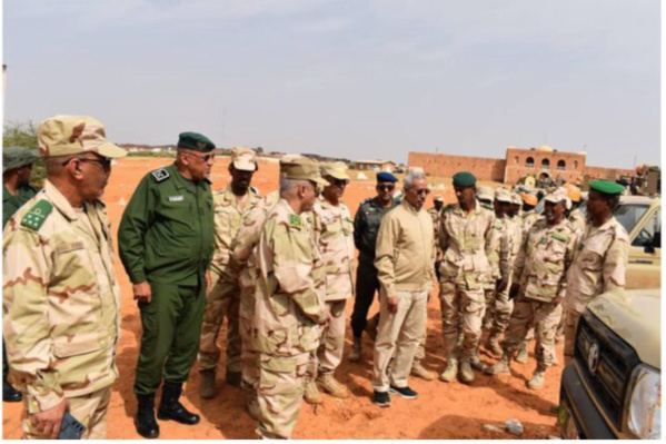 Le ministre de la Défense nationale achève sa visite des unités stationnées à la frontière