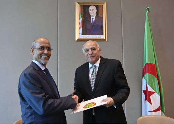 Ahmed Attaf reçoit le nouvel ambassadeur de Mauritanie à Alger Ahmed Attaf reçoit le nouvel ambassadeur de Mauritanie à Alger