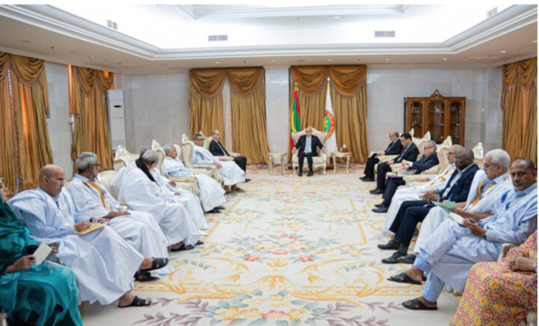 Le Président de la République reçoit les leaders des partis de la majorité soutenant son programme électoral Le Président de la République reçoit les leaders des partis de la majorité soutenant son programme électoral