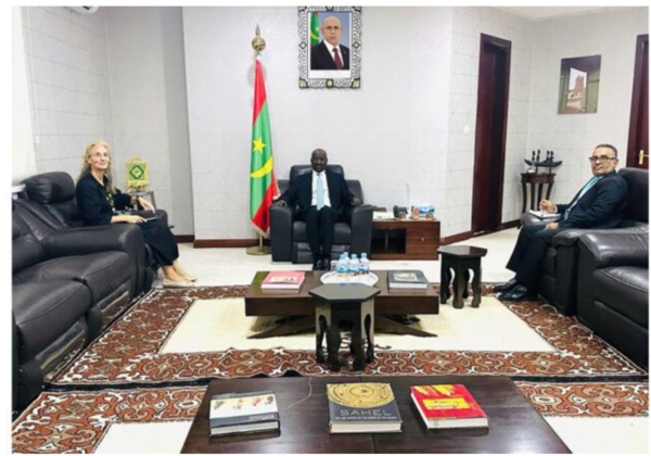 Le ministre des Affaires étrangères reçoit l’Envoyé spécial de la Confédération suisse au Sahel Le ministre des Affaires étrangères reçoit l’Envoyé spécial de la Confédération suisse au Sahel