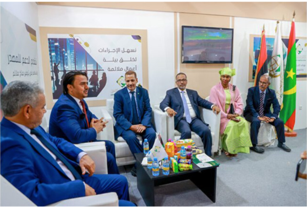 Le ministre du Commerce assiste à la clôture l’exposition des produits libyens Le ministre du Commerce assiste à la clôture l’exposition des produits libyens