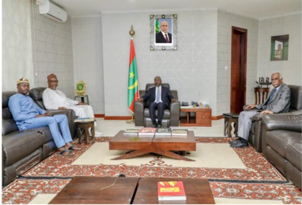 Le ministre des Affaires étrangères reçoit l’ambassadeur de Gambie Le ministre des Affaires étrangères reçoit l’ambassadeur de Gambie