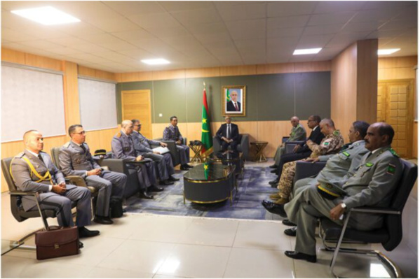 Le ministre de la Défense nationale s’entretient avec l’Inspecteur général des Forces armées royales marocaines Le ministre de la Défense nationale s’entretient avec l’Inspecteur général des Forces armées royales marocaines