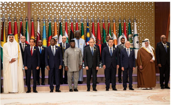 Le Président de la République pend part au Sommet extraordinaire mixte arabo-islamique à Riyad Le Président de la République pend part au Sommet extraordinaire mixte arabo-islamique à Riyad