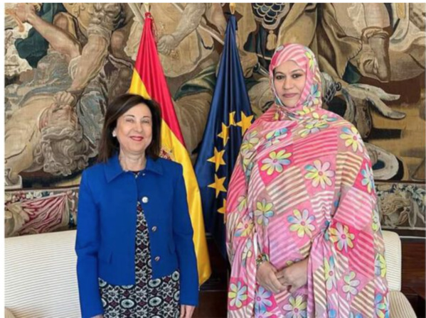 La ministre de la Santé s’entretient avec le ministre espagnol de la Défense La ministre de la Santé s’entretient avec le ministre espagnol de la Défense