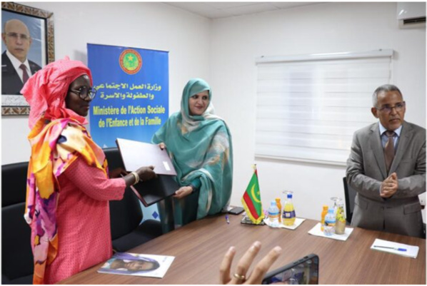 Signature du premier accord cadre de partenariat entre le Ministère de l’Action Sociale et le PAM Signature du premier accord cadre de partenariat entre le Ministère de l’Action Sociale et le PAM
