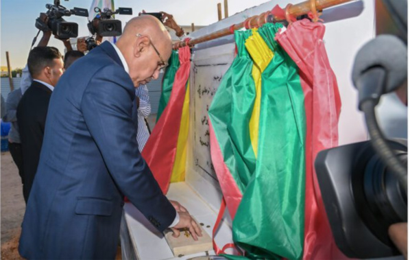 Le Président de la République pose la 1ère pierre de certains édifices publics Le Président de la République pose la 1ère pierre de certains édifices publics