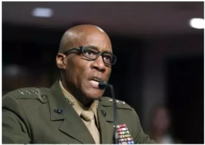 Le Commandant d'AFRICOM souhaite "Bonne fête" à l'armée mauritanienne.