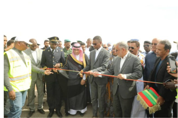 Le Premier ministre inaugure la route reliant Benichab à la RN 4