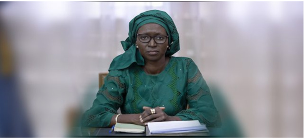 La ministre de l’Environnement prend part à un symposium sur le changement climatique La ministre de l’Environnement prend part à un symposium sur le changement climatique