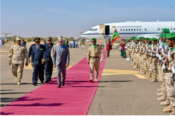 Arrivée du Président de la République à Néma pour donner le coup d’envoi des projets de développement et lancer le Festival des Cités du Patrimoine Arrivée du Président de la République à Néma pour donner le coup d’envoi des projets de développement et lancer le Festival des Cités du Patrimoine