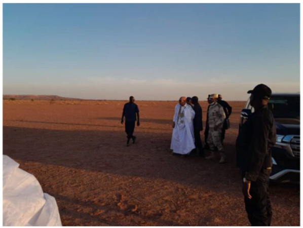 Le Président de la République donne le coup d’envoi de la course des chameaux Le Président de la République donne le coup d’envoi de la course des chameaux