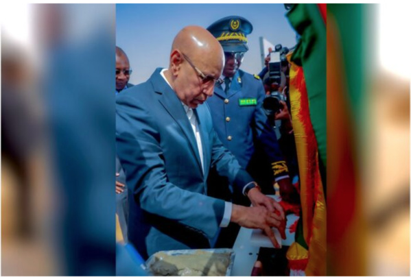 Le Président de la République pose la première pierre d’un projet de construction d’infrastructures sanitaires Le Président de la République pose la première pierre d’un projet de construction d’infrastructures sanitaires