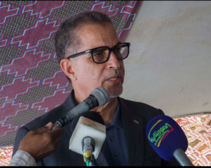 Le patron de Taazour rencontre certains des bénéficiaires de la commune de Bourate Le patron de Taazour rencontre certains des bénéficiaires de la commune de Bourate