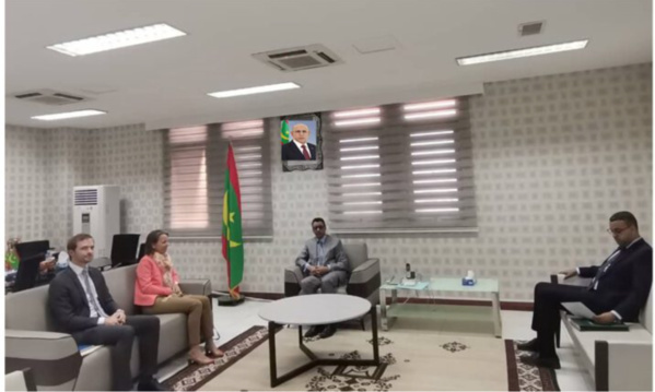 Le ministre de l’Économie reçoit l’ambassadrice d’Allemagne Le ministre de l’Économie reçoit l’ambassadrice d’Allemagne