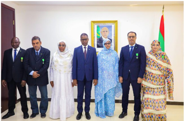 Décoration des fonctionnaires du Premier ministère Décoration des fonctionnaires du Premier ministère