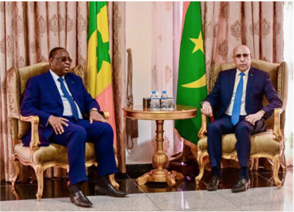 Le Président de la République effectue un entretien en tête-à-tête avec son homologue sénégalais Le Président de la République effectue un entretien en tête-à-tête avec son homologue sénégalais
