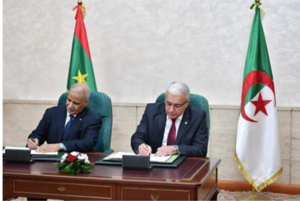 Signature d’un protocole de coopération parlementaire entre l’Assemblée Nationale et le Conseil Populaire national algérien Signature d’un protocole de coopération parlementaire entre l’Assemblée Nationale et le Conseil Populaire national algérien