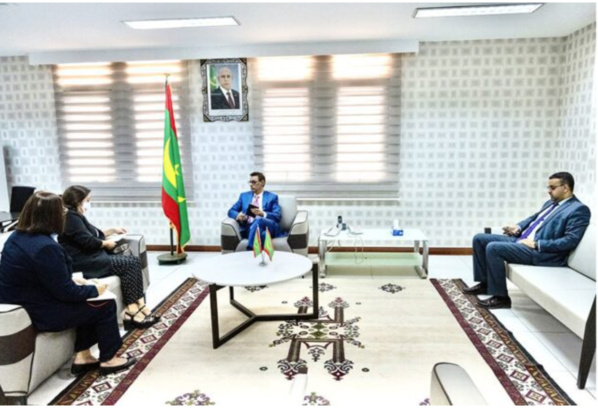 Le ministre de l’Économie reçoit l’ambassadrice d’Espagne Le ministre de l’Économie reçoit l’ambassadrice d’Espagne