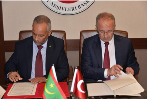 Signature d’un protocole de coopération pour l’échange d’expertise dans le domaine de la formation, de la conservation et de la gestion des documents Signature d’un protocole de coopération pour l’échange d’expertise dans le domaine de la formation, de la conservation et de la gestion des documents