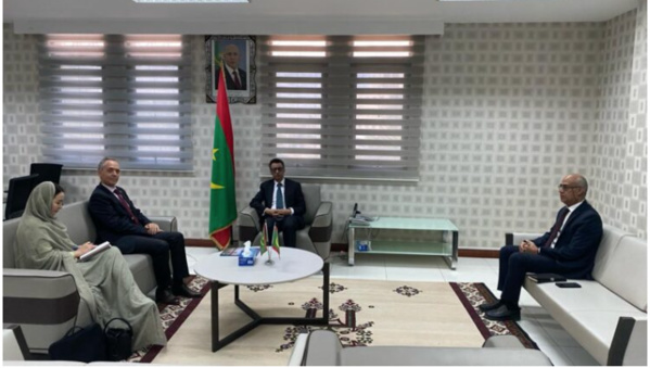 Le ministre de l’Economie reçoit le représentant résident de l’UNICEF dans notre pays Le ministre de l’Economie reçoit le représentant résident de l’UNICEF dans notre pays