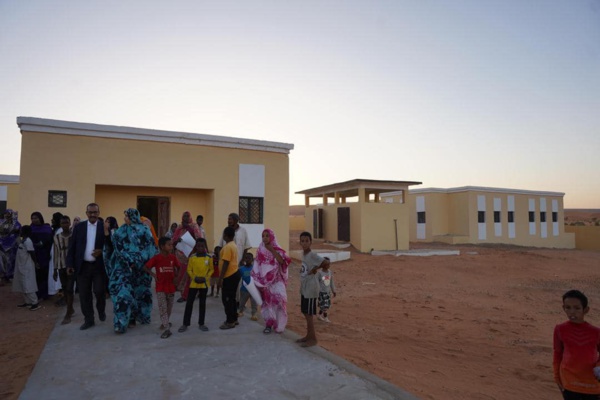 Adrar suite : Le Délégué Général de TAAZOUR inaugure deux infrastructures scolaires et une adduction d'eau potable à Gseyr Torchane et Teyaret