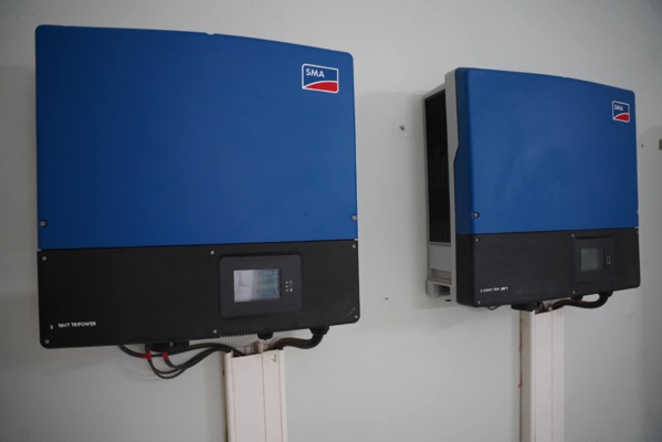 Une première à Aïn Savra: le Délégué Général de TAAZOUR inaugure une centrale électrique Une première à Aïn Savra: le Délégué Général de TAAZOUR inaugure une centrale électrique