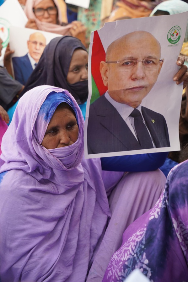Le Délégué Général de TAAZOUR pose la première pierre d'une adduction d'eau potable dans le village d'Areyth et inaugure une boutique communautaire approvisionnée en vivres. Le Délégué Général de TAAZOUR pose la première pierre d'une adduction d'eau potable dans le village d'Areyth et inaugure une boutique communautaire approvisionnée en vivres.