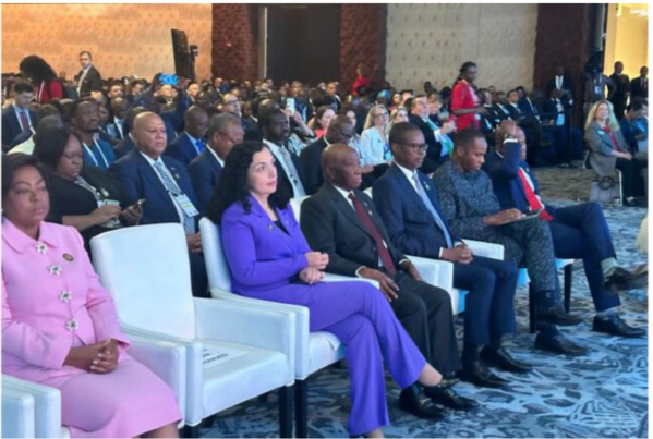 Au nom du Président de la République, Président de l’Union africaine, le Premier ministre participe à l’ouverture du sommet du partenariat économique USA-Afrique Au nom du Président de la République, Président de l’Union africaine, le Premier ministre participe à l’ouverture du sommet du partenariat économique USA-Afrique